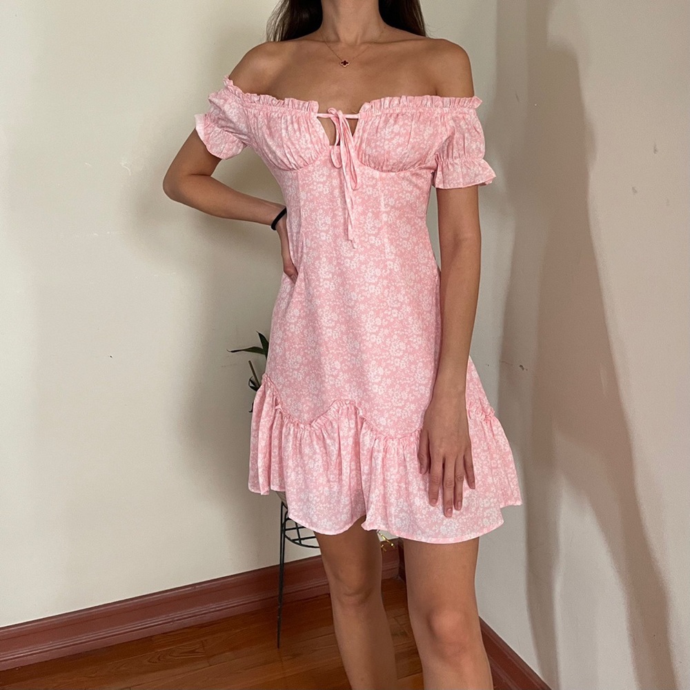 Showpo “Moving Ahead” Dress in pink, size US Small & AU 8